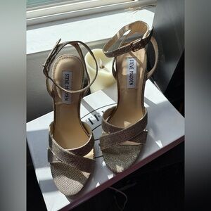 Steve Madden Glittering Gold Heels